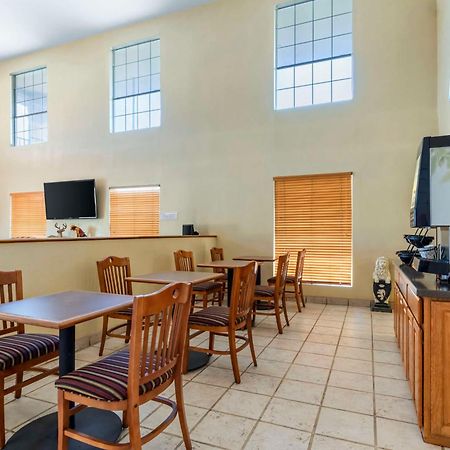 贝斯特韦斯特行政酒店 Hallettsville 外观 照片